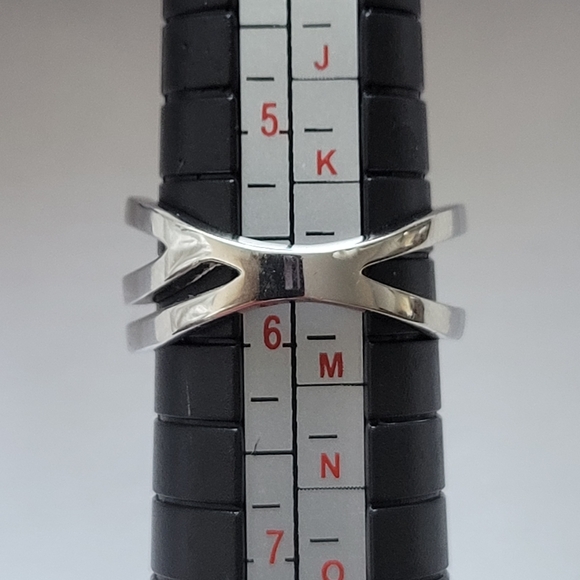 Cubic Zirconia RSC Fashion Ring EUC Silvertone - Picture 6 of 14